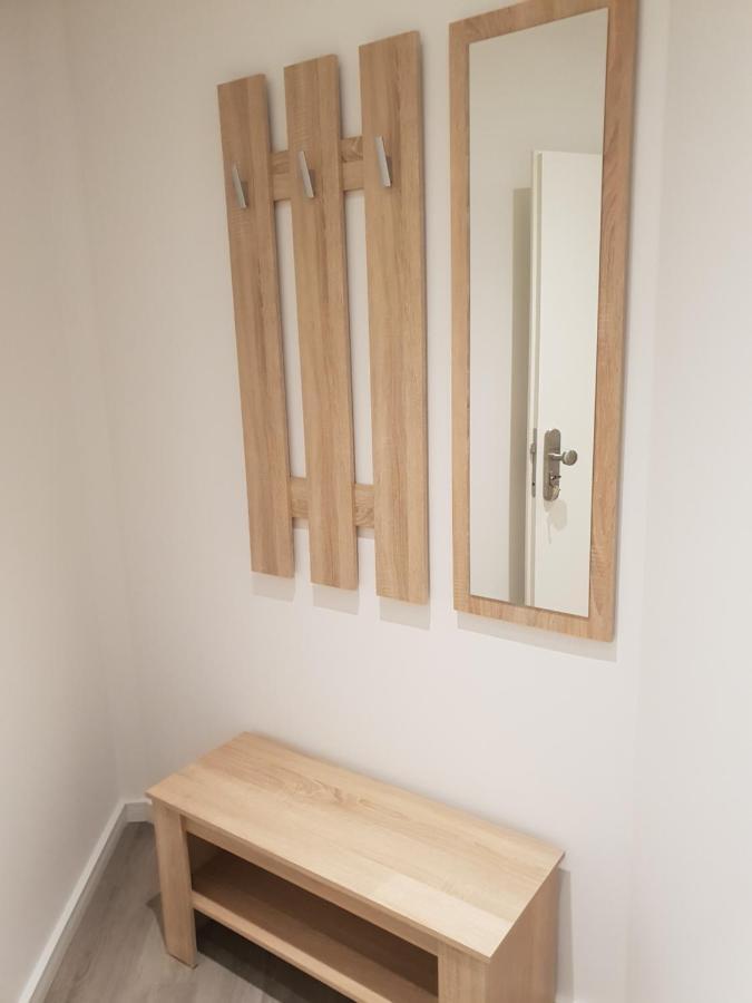 Ferienwohnung Mit Jacuzzi Naehe Flughafen Koeln Bonn Troisdorf Exterior photo